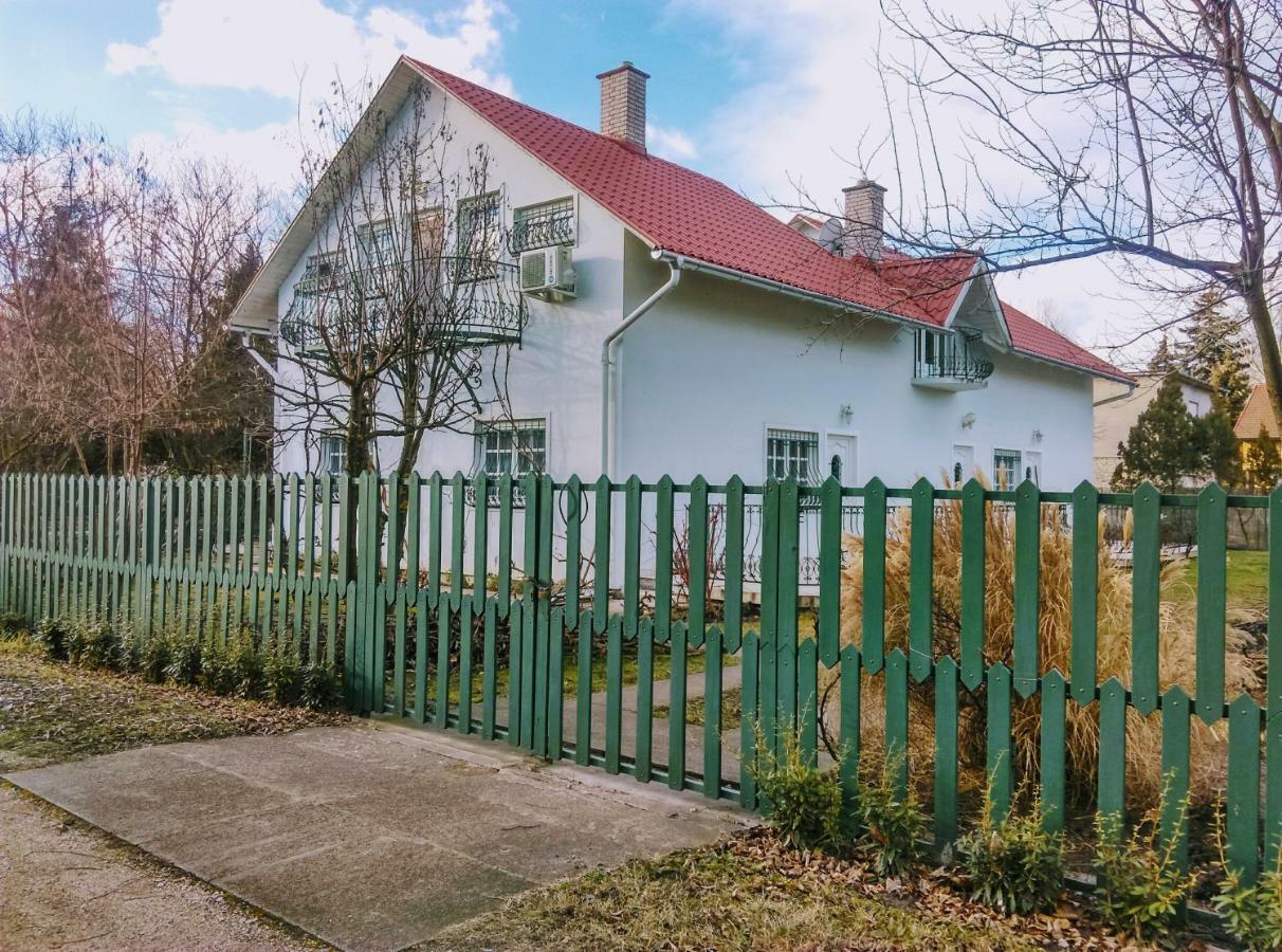 Apartmán Fesztival Nyaralohaz Zamárdi Exteriér fotografie
