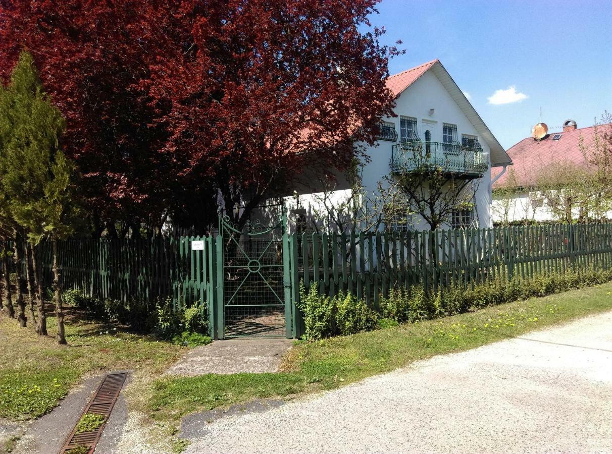 Apartmán Fesztival Nyaralohaz Zamárdi Exteriér fotografie